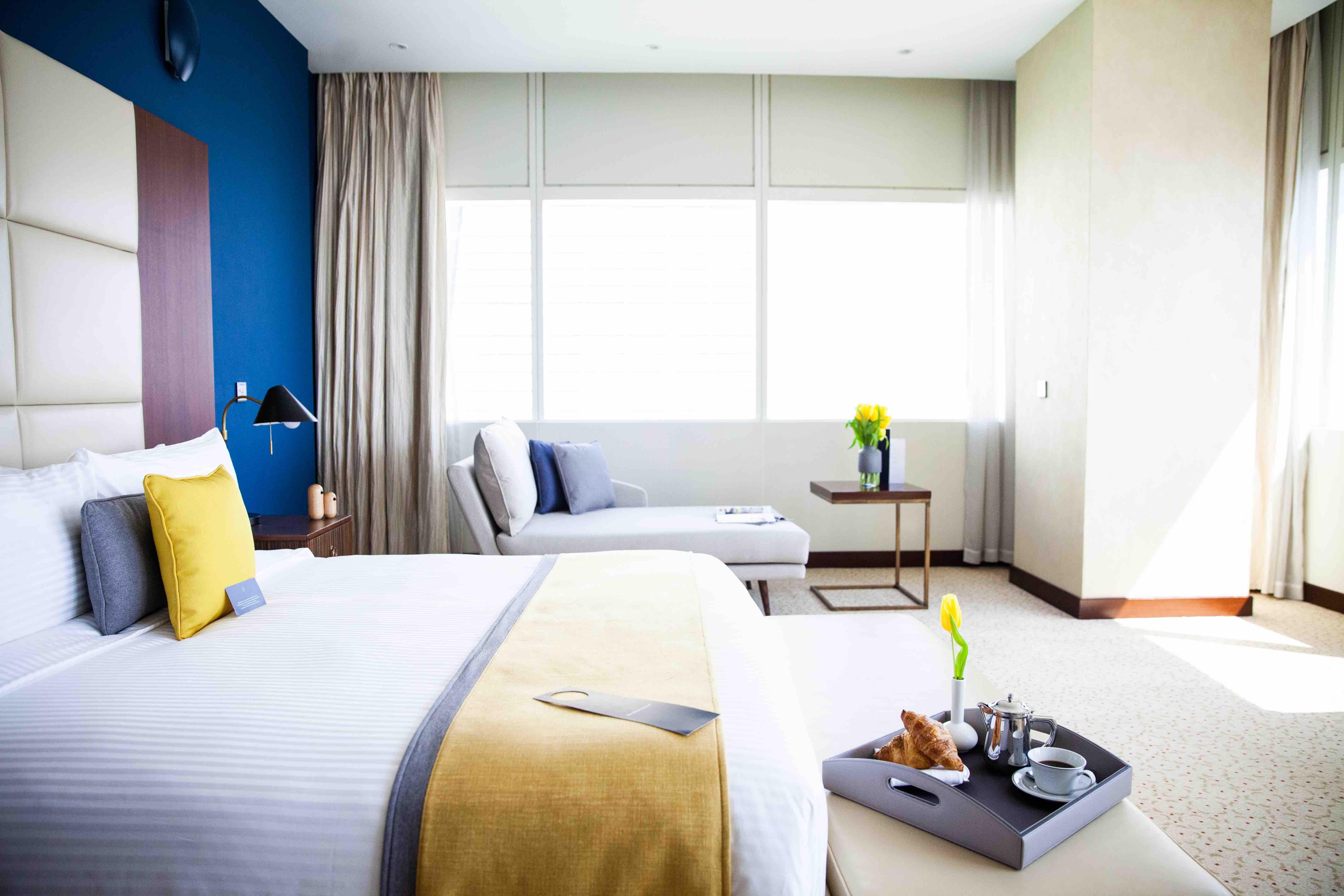 Voco Dubai By Ihg Hotel Exterior photo A room at the hotel