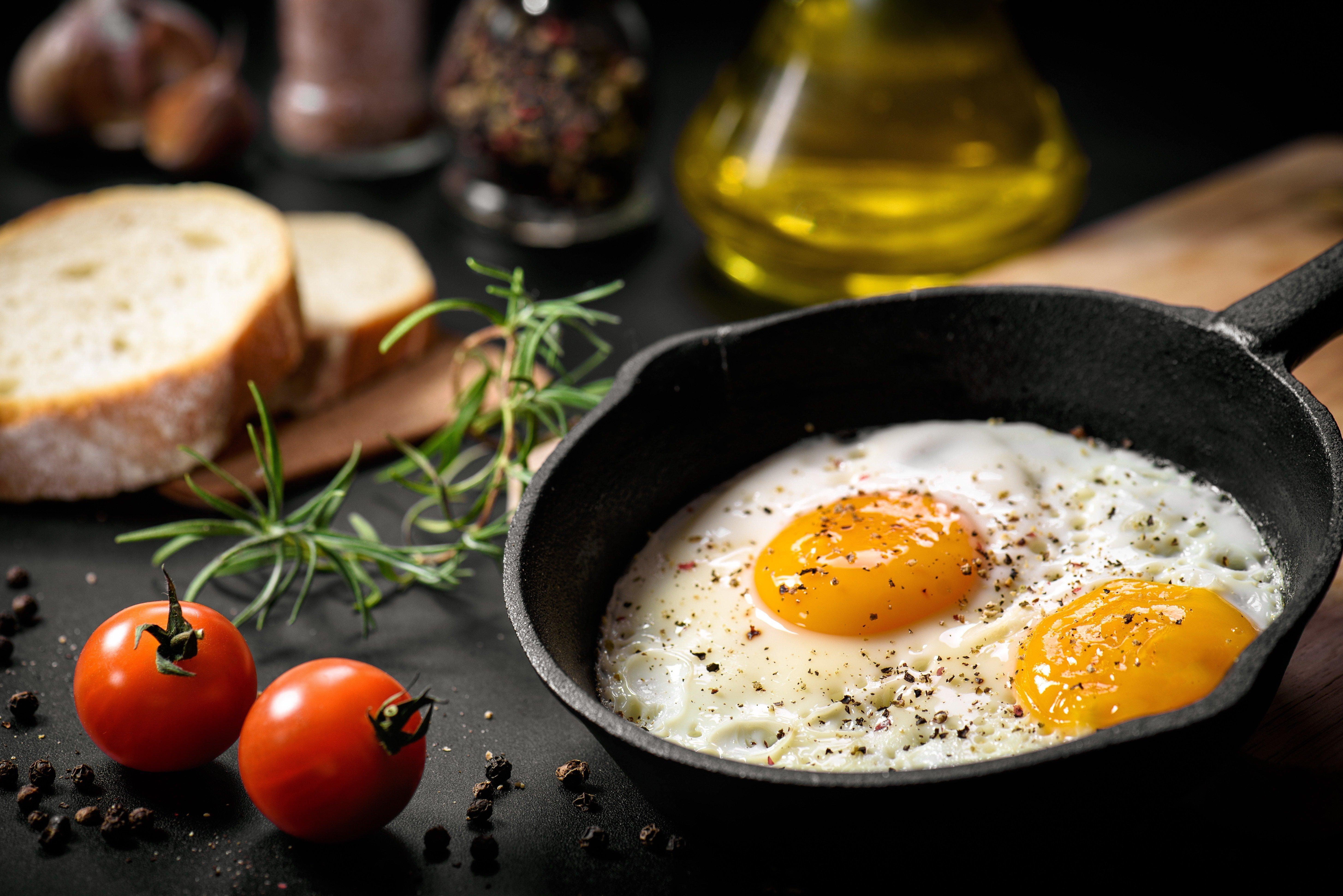 Voco Dubai By Ihg Hotel Exterior photo Fried eggs
