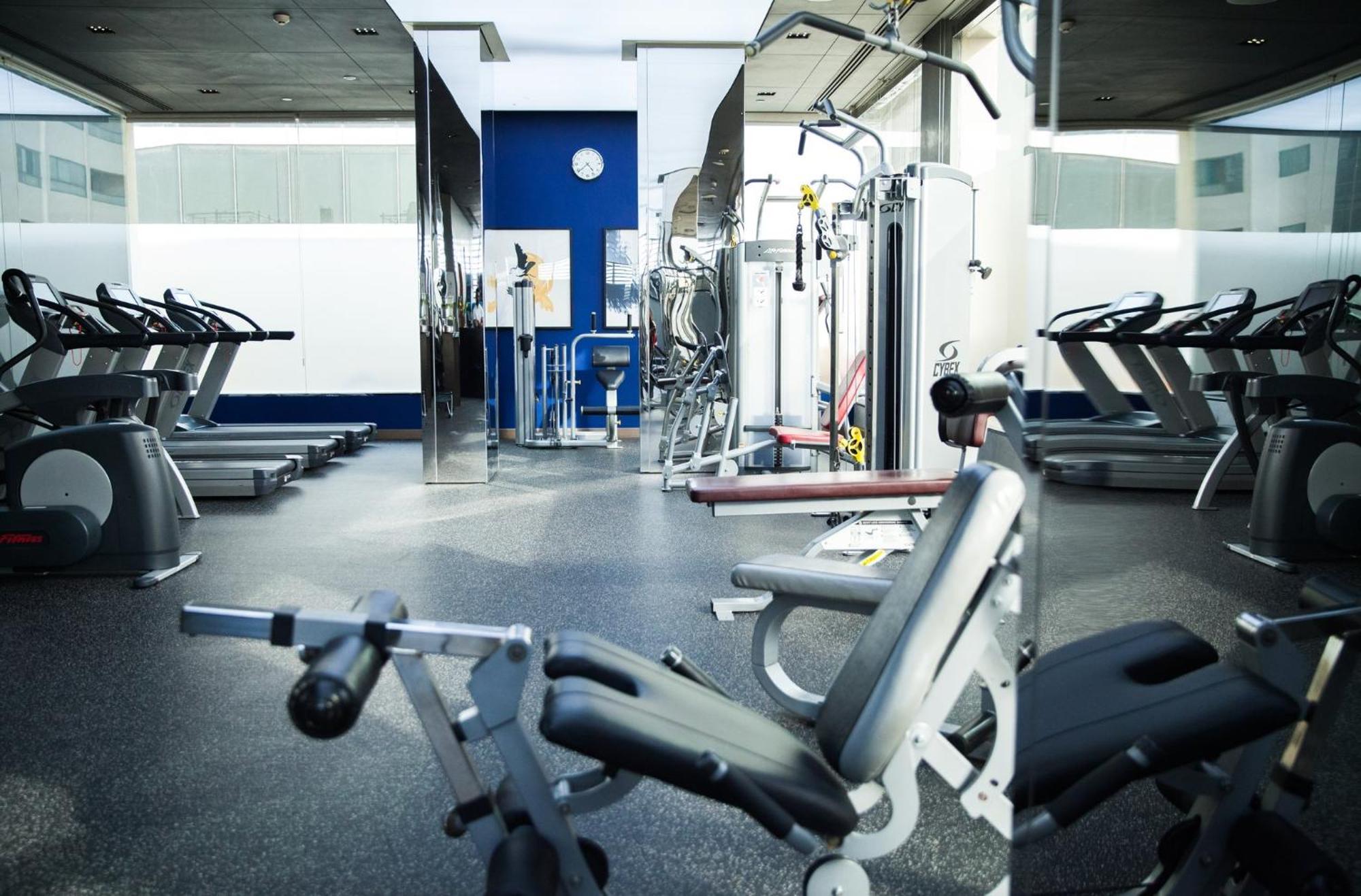 Voco Dubai By Ihg Hotel Exterior photo The gym at the University of Bath